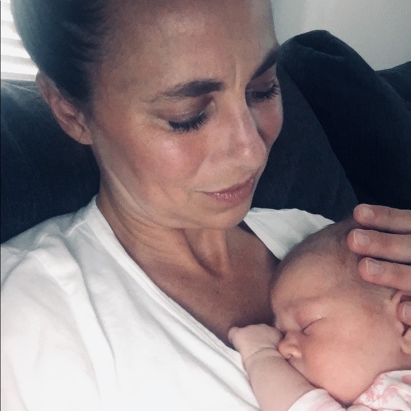 Meet your Posher, Faye - Picture 2 of 3